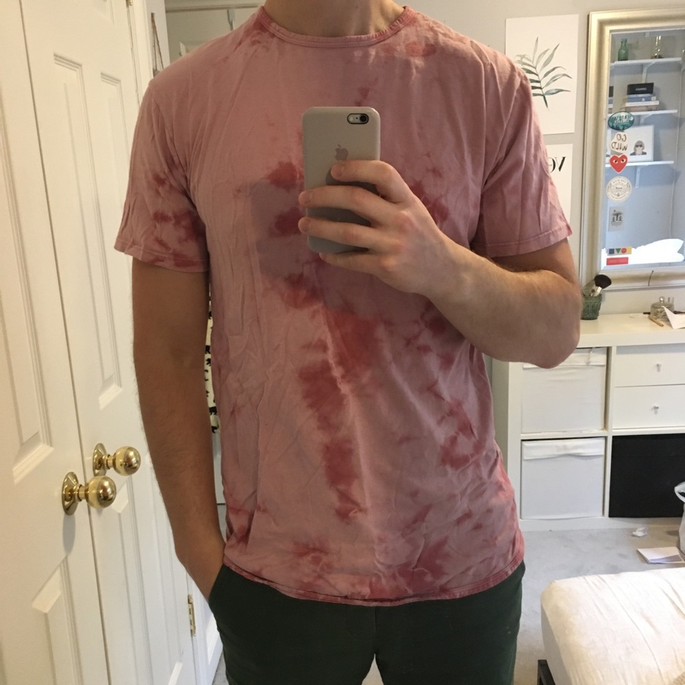 Tie die tee
